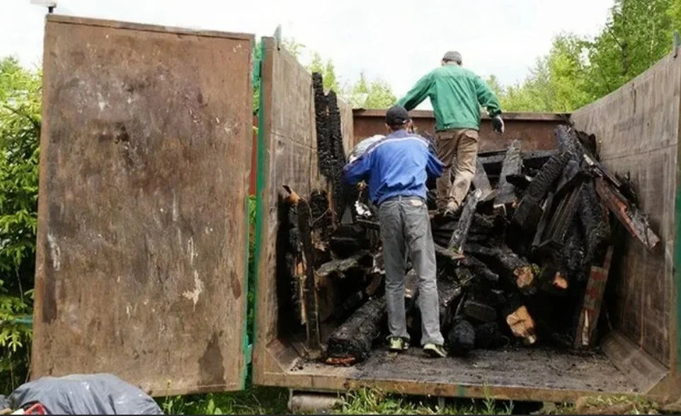 Вывоз мусора после пожара в Брянске от ПроМусор — уборка, утилизация, цена от 2634 руб