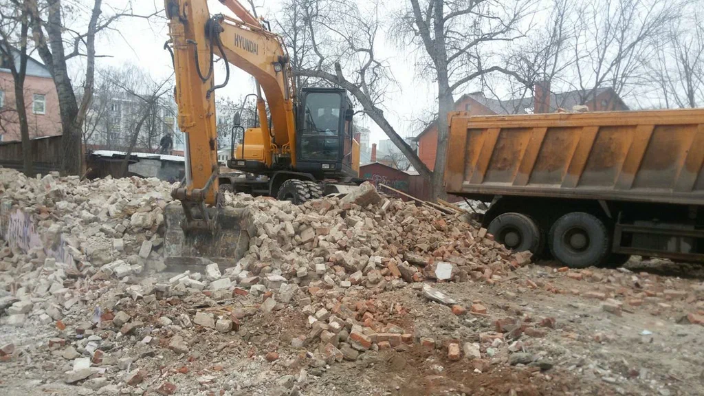 Вывоз мусора ОССиГ с выездом в Брянске в октябре