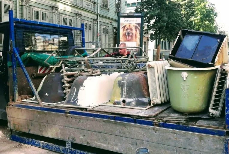 Вывоз старой сантехники в Брянске от ПроМусор: быстро, недорого от 591 руб., утилизация и грузчики