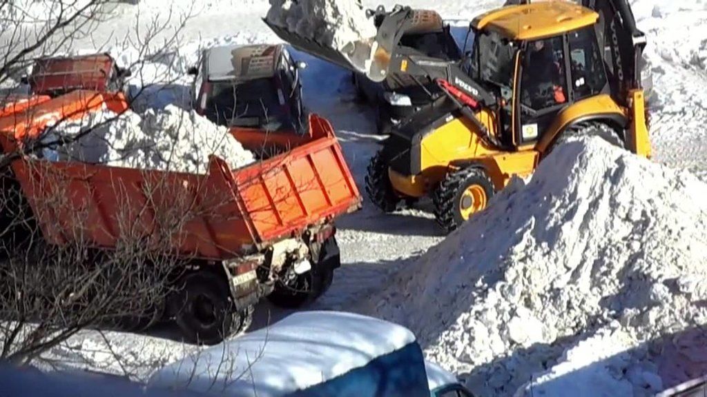 Вывоз снега с погрузкой в Брянске для организаций и частных лиц в октябре