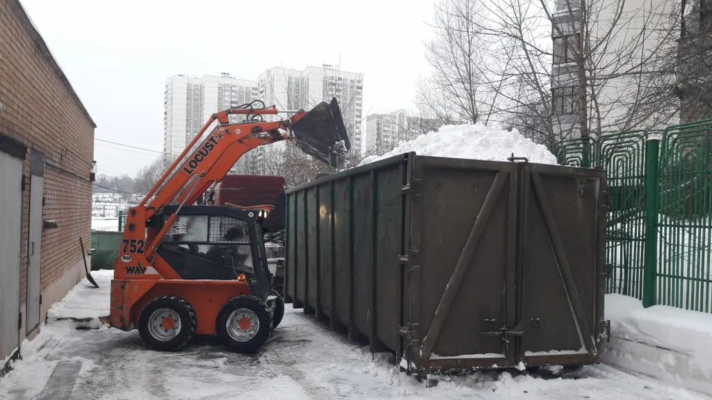 Вывоз снега контейнерами в Брянске — цена от 3440 руб., заказать контейнер для снега в ПроМусор