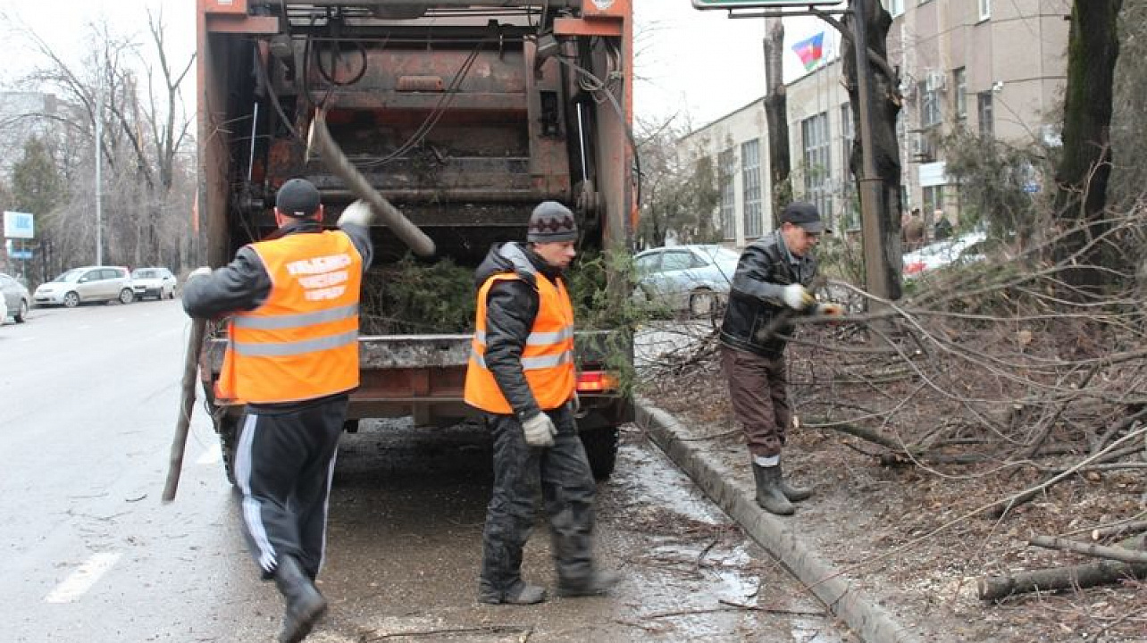 Уборка после стихийного бедствия в Брянске от 3064 руб